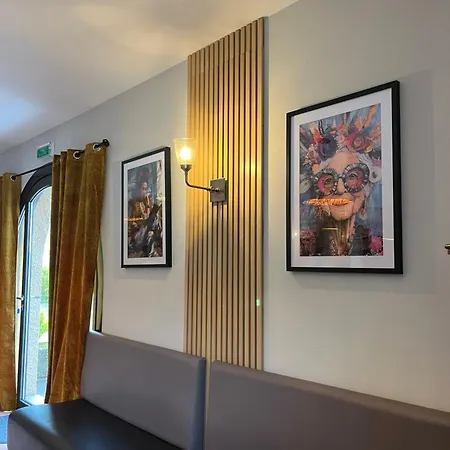 Daire Magnifique Et Grand Loft Classe 4 Etoiles *