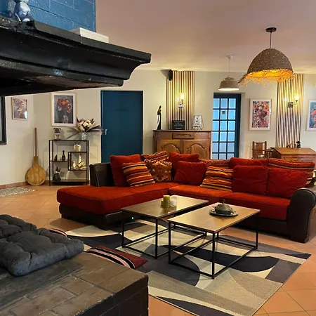 Апартаменты Hosanna Magnifique Grand Loft Classe 4 Etoiles Лавлане
