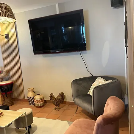 Hosanna Magnifique Grand Loft Classe 4 Etoiles Лавлане