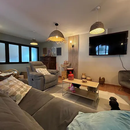 Hosanna Magnifique Grand Loft Classe 4 Etoiles Апартаменты *