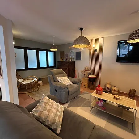 Hosanna Magnifique Grand Loft Classe 4 Etoiles Апартаменты Лавлане